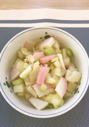 イカ燻製セロリのおつまみサラダ-レシピのメイン写真