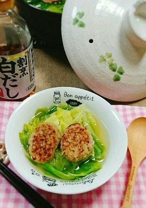 春キャベツと冷凍ハンバーグのさっと煮-レシピのメイン写真