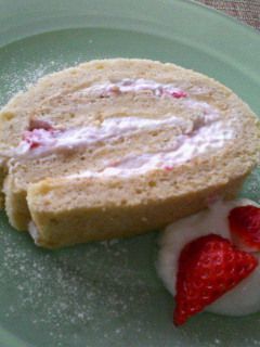 苺シフォンロールケーキ 紅茶のシフォンロールケーキ いちじく🤞