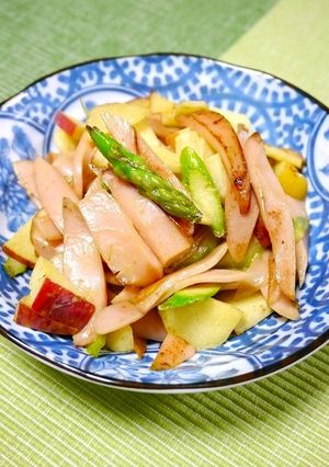 簡単!アスパラりんご炒め-レシピのメイン写真
