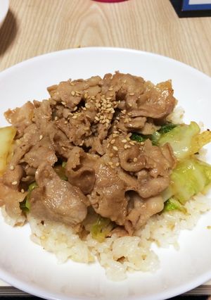 【簡単】材料少なく炒めるだけ豚バラ丼-レシピのメイン写真