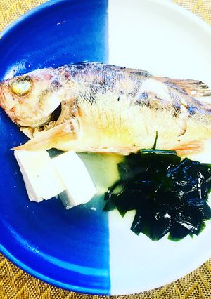 塩酒粕で旨♪メバルとワカメの煮付け-レシピのメイン写真