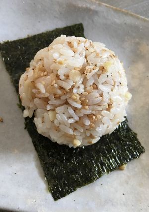 *げきうまきつねおにぎり *-レシピのメイン写真