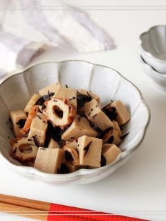 高野豆腐とひじきの煮物-レシピのメイン写真