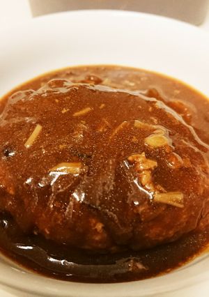 ずぼらママの肉汁たっぷり煮込みハンバーグ-レシピのメイン写真