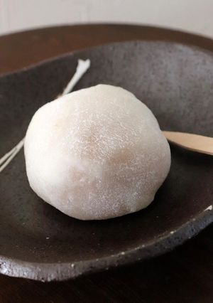 おやつ♪冷凍餅と自家製白あんでいちご大福-レシピのメイン写真