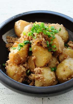 ☆	新じゃがいもとひき肉のこっくり煮物☆-レシピのメイン写真