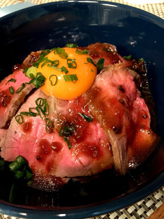 Costcoのお肉でローストビーフ丼-レシピのメイン写真
