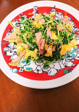 8分でもう1品！豆苗とベーコン炒め-レシピのメイン写真