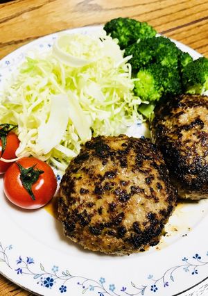 ブロッコリーの茎入り☆ハンバーグ-レシピのメイン写真