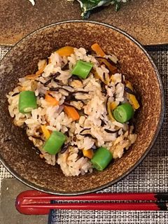ひじきと梅干しの炊き込みごはん❣-レシピのメイン写真