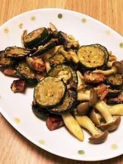 ズッキーニとベーコンのチーズ炒め-レシピのメイン写真