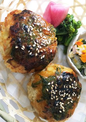 残り物の筍ご飯で大葉味噌焼きおにぎり♩-レシピのメイン写真