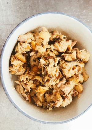 ポリ袋で!乾パンと塩昆布のツナマヨ和え-レシピのメイン写真