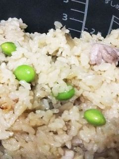 炊き込みご飯 冷凍枝豆で彩り良く-レシピのメイン写真