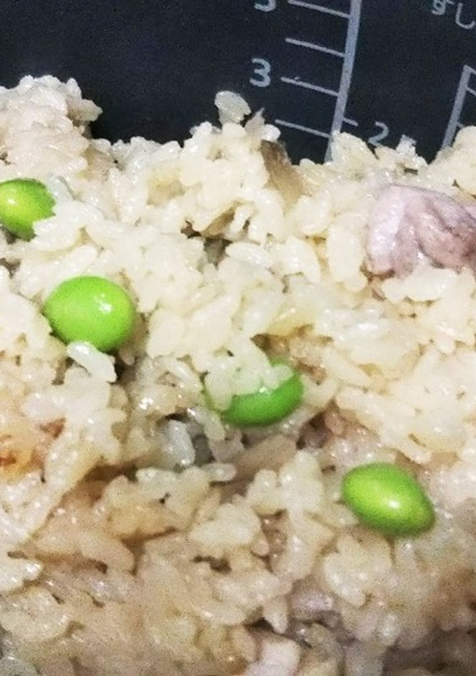 炊き込みご飯 冷凍枝豆で彩り良く-レシピのメイン写真