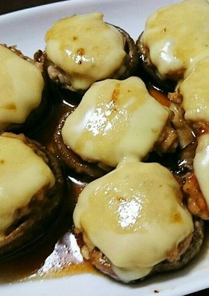 とろーりチーズ乗せ椎茸の肉詰め☆-レシピのメイン写真