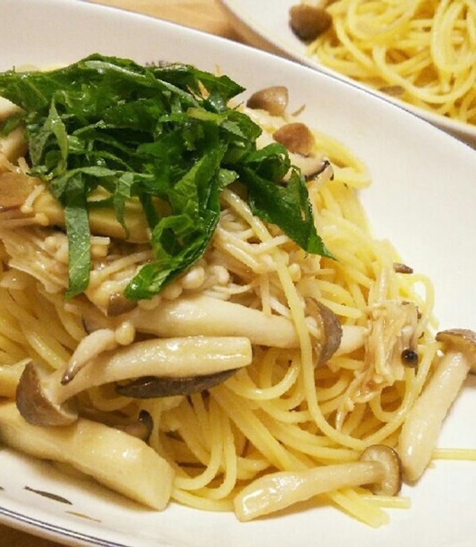 きのこと大葉の和風パスタ by さくさきら 【クックパッド】 簡単