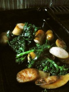 ウインナーと春菊の炒め物-レシピのメイン写真