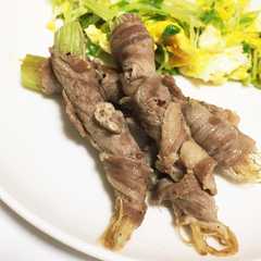 รูปของ 捨てないで！パクチーの根っこの肉巻き