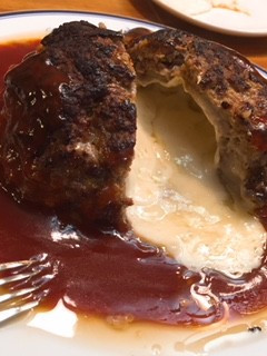 絶品・切ってビックリのチーズハンバーグ-レシピのメイン写真