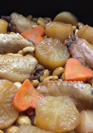 鶏手羽肉と豆と大根の合せ煮-レシピのメイン写真