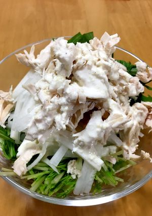 サラダ嫌いの夫が好きな水菜と大根のサラダ-レシピのメイン写真