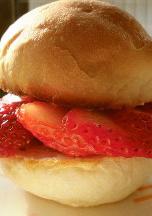 苺バーガー♪-レシピのメイン写真