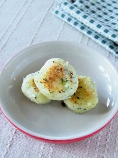 【離乳食 完了期】しらすのじゃがおやき-レシピのメイン写真