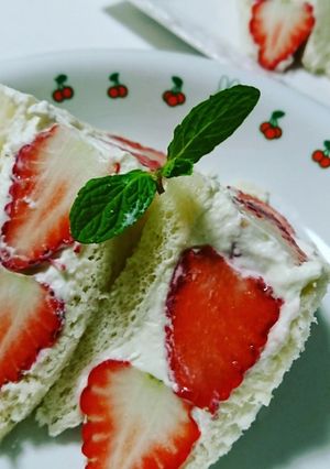 あっさりクリーム!いちごサンド-レシピのメイン写真