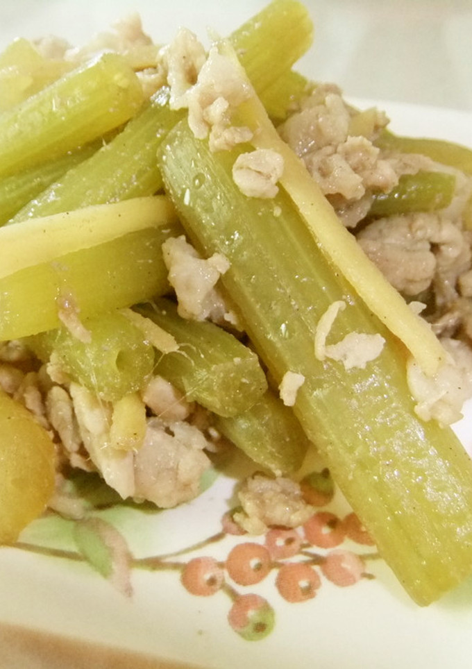 フキと豚肉の炒め物-レシピのメイン写真