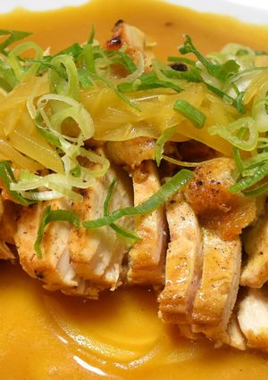 ジューシー鶏むね肉★スープカレーとともに-レシピのメイン写真