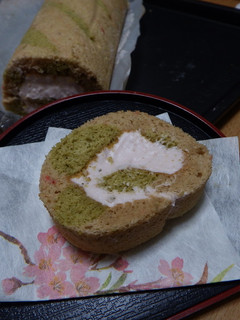 和風ロールケーキ「桜」-レシピのメイン写真