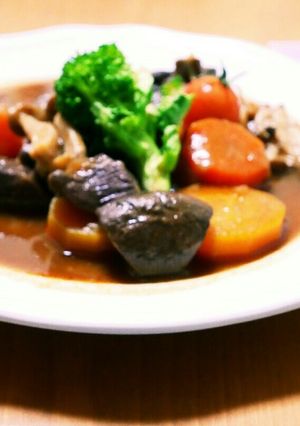 牛タンのシチュー-レシピのメイン写真