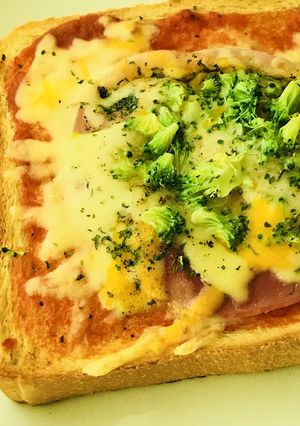 ピザ風☆ブロッコリー＆ハムチーズトースト-レシピのメイン写真
