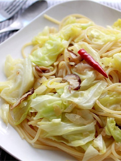 ランチに♩春キャベツとしいたけのパスタ-レシピのメイン写真
