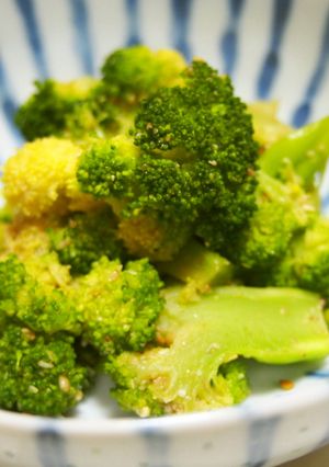 ブロッコリーの胡麻和え♪-レシピのメイン写真