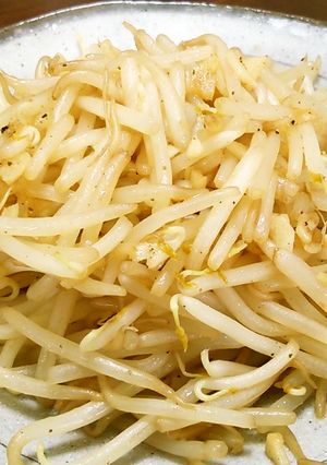 もやしオンリーにんにく炒め。-レシピのメイン写真