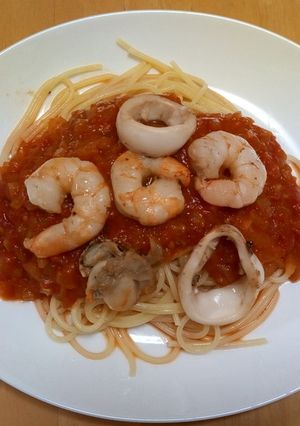 コク旨！トマトソース シーフードパスタ-レシピのメイン写真