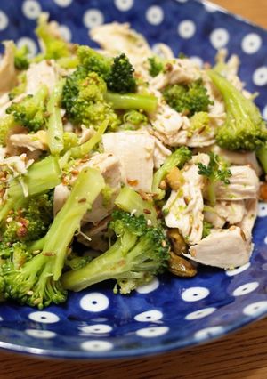エジプト塩♡ブロッコリーと鶏胸肉の和え物-レシピのメイン写真