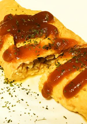 洋食屋さん風☆ひき肉入ケチャップオムレツ-レシピのメイン写真