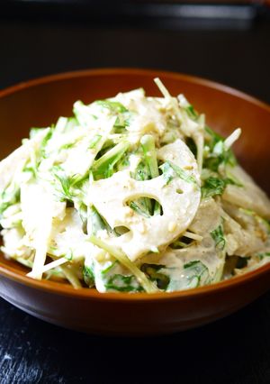 デリ風☆れんこんと水菜の胡麻マヨサラダ-レシピのメイン写真