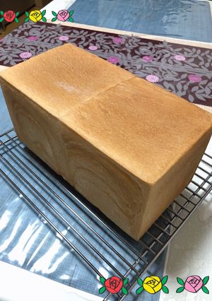 初心者さんの角食2斤焼き〜(o˘◡˘o)-レシピのメイン写真