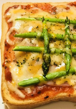 ピザ風☆アスパラ＆ハムチーズトースト-レシピのメイン写真