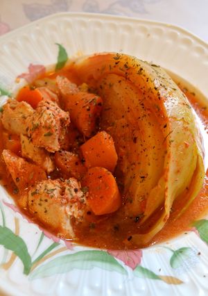 丸ごとキャベツと鶏胸肉のクリームトマト煮-レシピのメイン写真