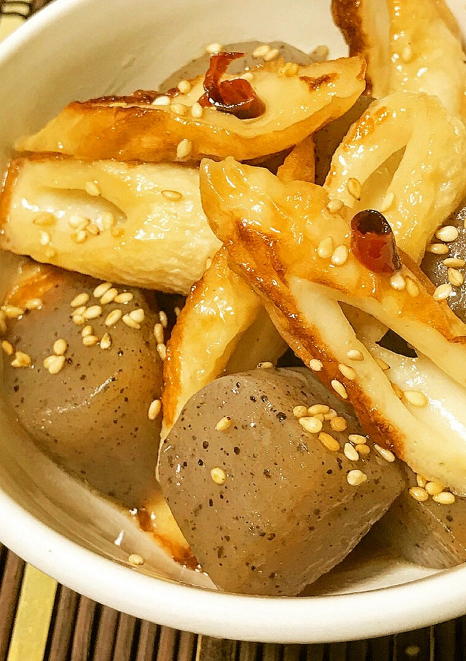 簡単！お弁当◎竹輪と蒟蒻の甘辛炒め煮-レシピのメイン写真