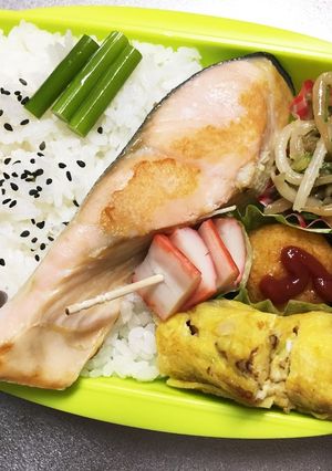 旦那弁当59♥シャケ弁当！-レシピのメイン写真