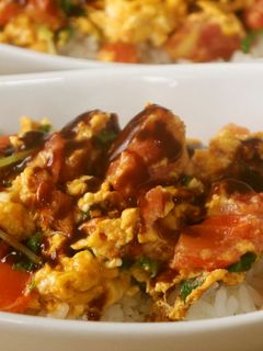 簡単!卵とトマトでたまトマ丼!-レシピのメイン写真