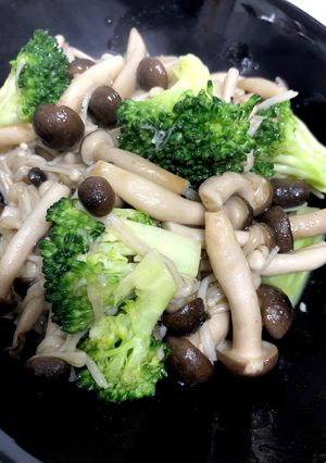 ステップ3つで本格的！キノコのアヒージョ-レシピのメイン写真