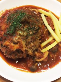 トマト缶で煮込みハンバーグ-レシピのメイン写真